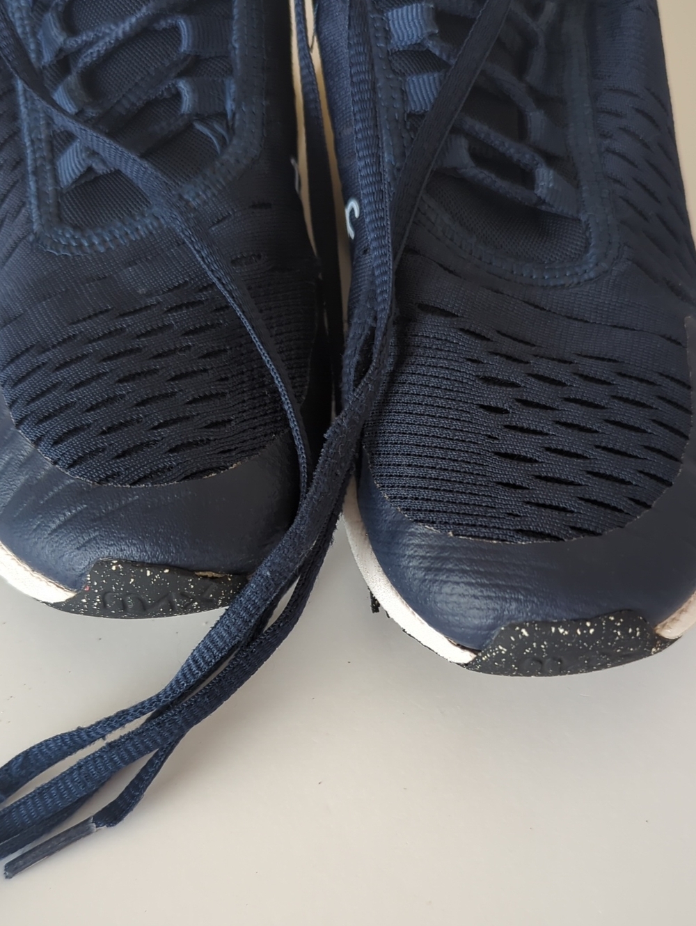 Nike Shoes Size 4Y - Picture 3 of 9